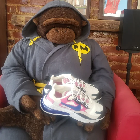 Nike Air React 270 - Picture 1 of 13